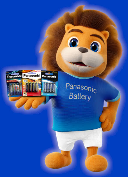 Leo, mascote da Panasonic, segurando pilhas