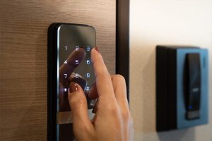 Toda a segurança e praticidade das fechaduras eletrônicas